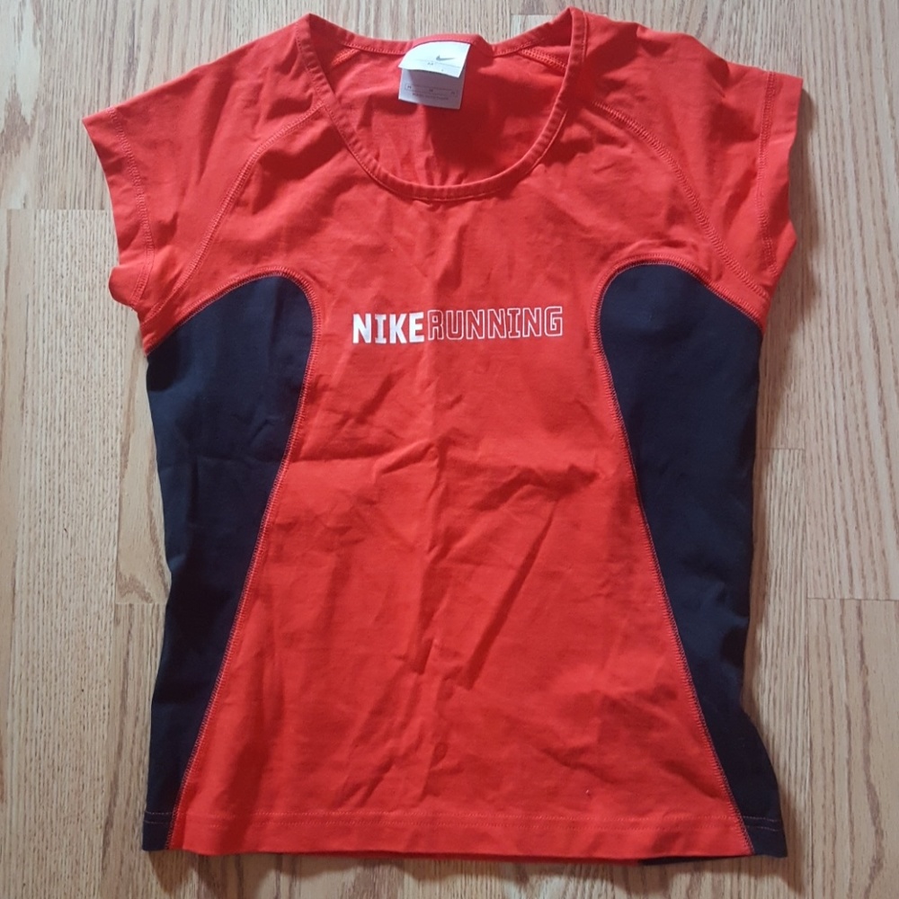 Nike tshirt